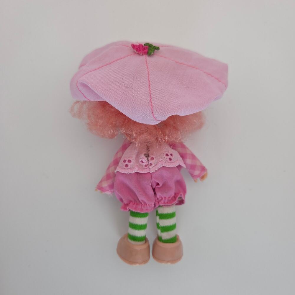 Vintage 1980 Strawberry Shortcake Raspberry Tart Doll with Full Outfit Hat Shoes - Picture 4 of 4